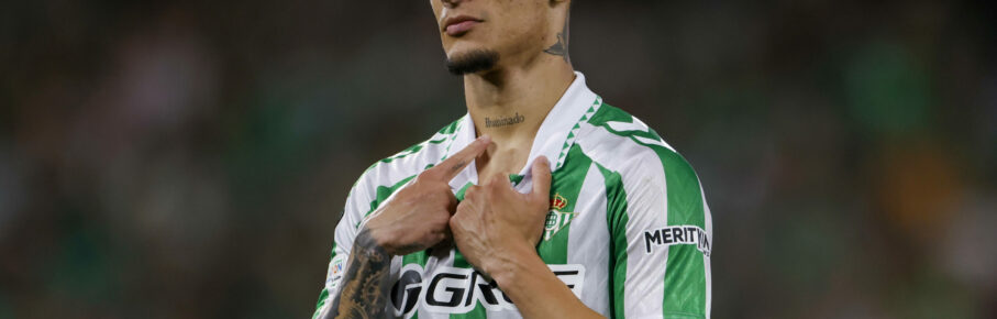 Real Betis Balompie v ACF Fiorentina - UEFA Conference League 2024/25 Semi Final First Leg Antony of Real Betis celebrates a goal during the Semifinal - UEFA Conference League match between Real Betis and Fiorentina at Benito Villamarin in Seville, Spain, on May 1, 2025. Seville Spain PUBLICATIONxNOTxINxFRA Copyright: xDAXxImagesx originalFilename:daximages-realbeti250501_npZAI.jpg