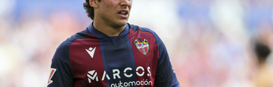 Carlos Álvarez