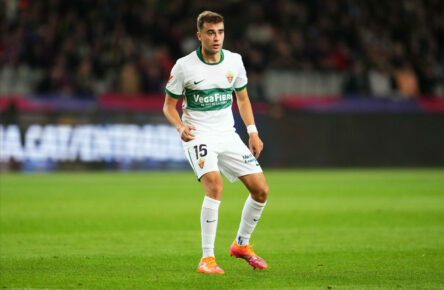 ESP: FC Barcelona, Barca - Elche CF. La Liga EA Sports. Date 11 Alvaro Nunez of Elche CF during the La Liga EA Sports match between FC Barcelona and Elche CF played at Lluis Companys Stadium on November 2, 2025 in Barcelona, Spain. kpng Copyright: xBaguxBlancox/xPRESSINx PS_251103_BAR_ELC_2526_775